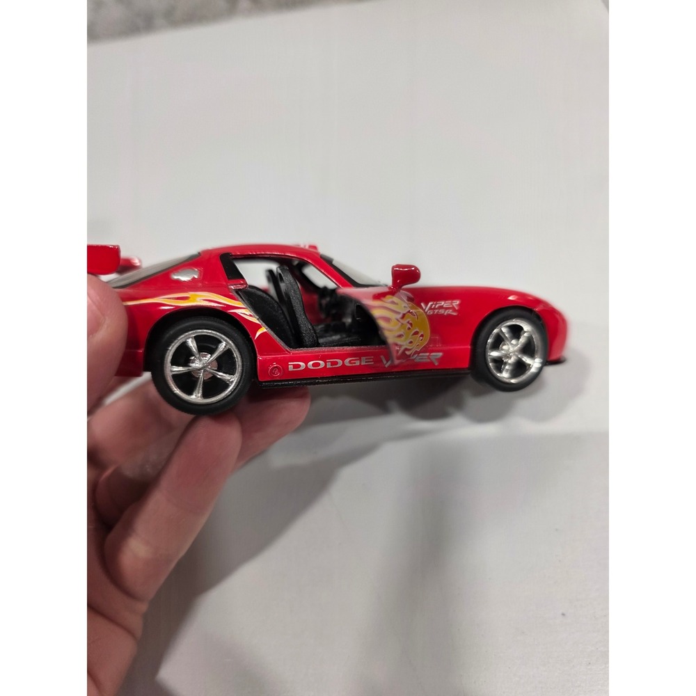 Set of 2 Kinsmart Red Diecast Toy Cars 1963 Corvette Stingray Dodge Viper 03, 5" - Picture 8 of 10